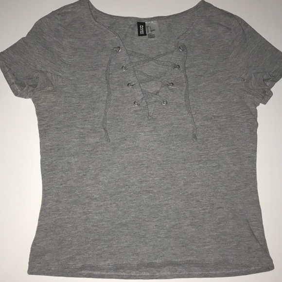 Divided Lace Front T - Picture 1 of 4